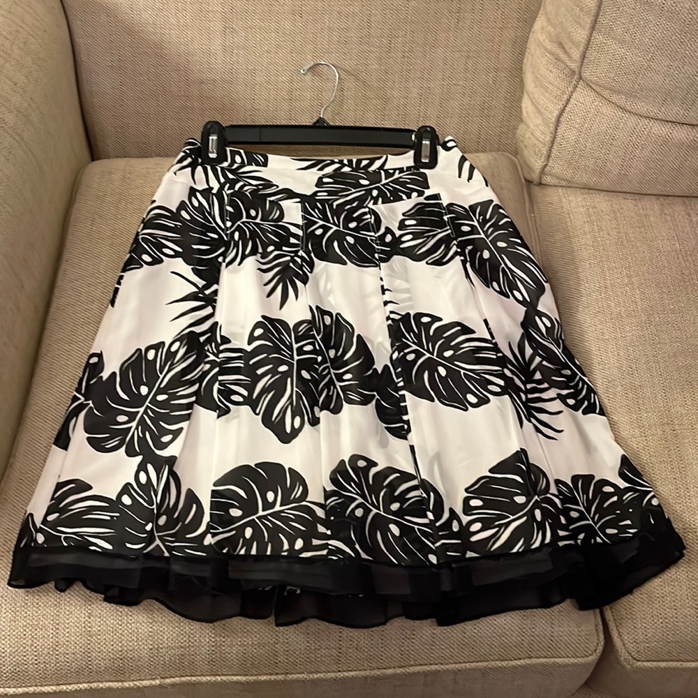 Worthington skirt. Size 4